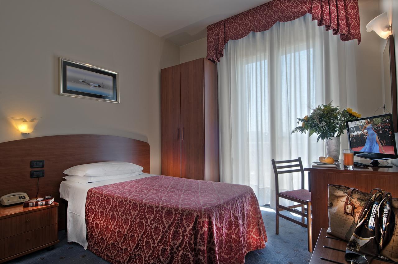 Hotel Terme Belsoggiorno Abano Terme Kültér fotó